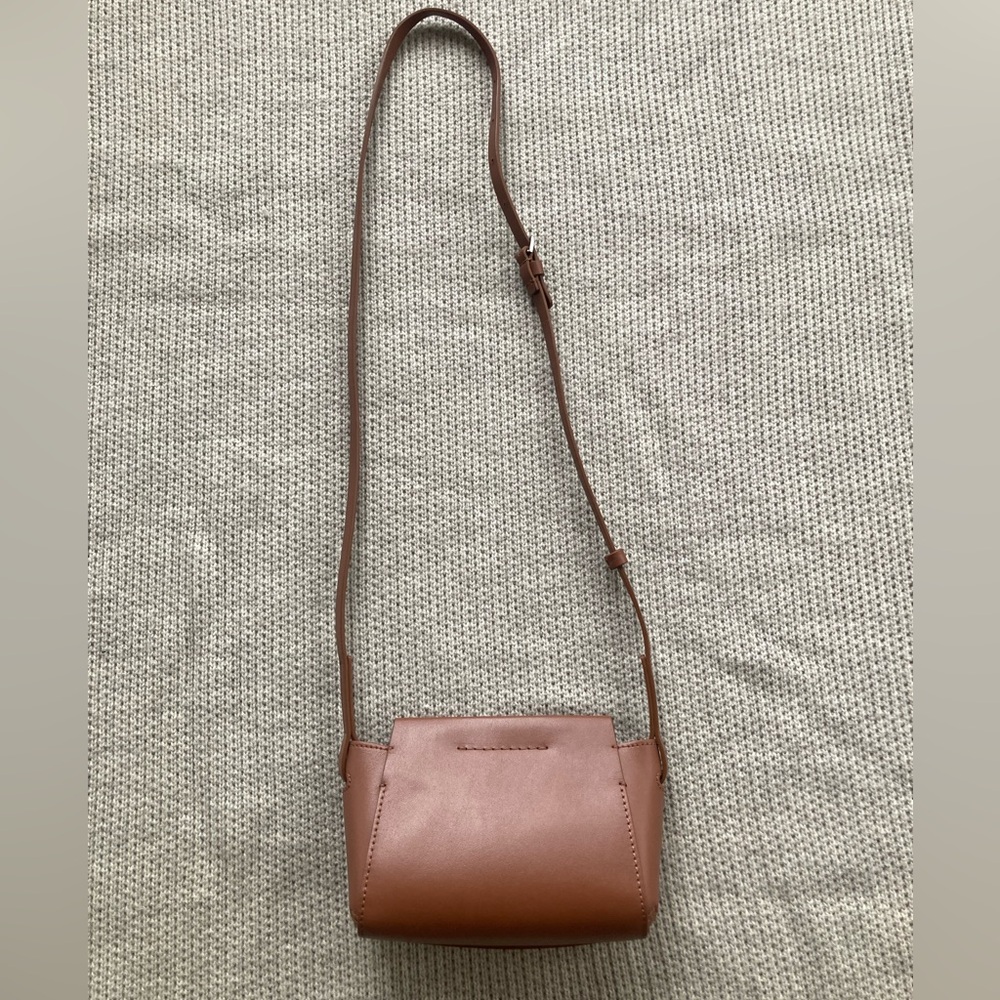 NWOT Everlane Micro Bag 4.3 inches x 6.7 inches